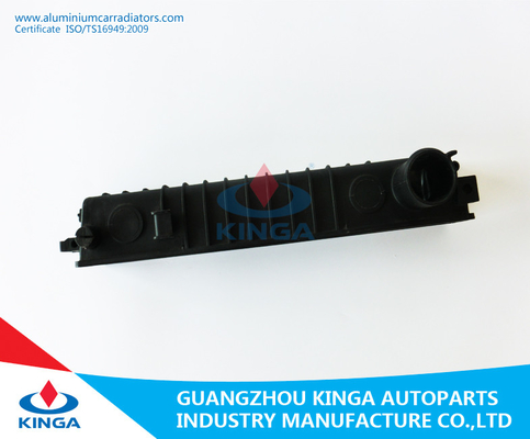 OEM 1712007 del reemplazo del tanque del lado del radiador de la TA de 530/535/730/735i 85-94 dejado proveedor