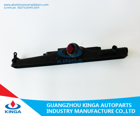 el tanque plástico 7521046/7521931/7556339/7559273 del radiador de la TA de 320/323/325/330i 05-3E90 proveedor