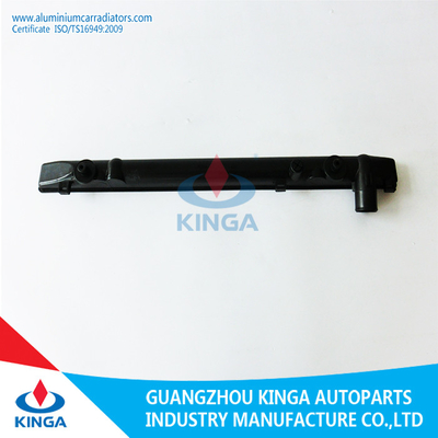 OEM plástico B5C7-15-200A del tanque del radiador del coche del mercado del tanque del radiador de la TA de MAZDA B2200 proveedor