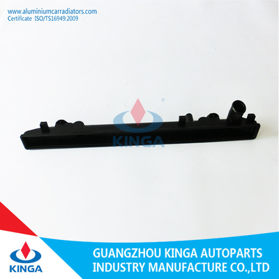 OEM plástico B5C7-15-200A del tanque del radiador del coche del mercado del tanque del radiador de la TA de MAZDA B2200 proveedor
