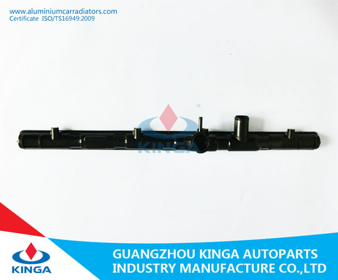 El tanque plástico CAMRY del radiador de encargo de las partes de automóvil '89-91 SV21 proveedor