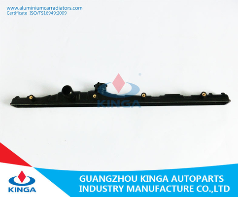 El tanque plástico CAMRY del radiador de encargo de las partes de automóvil '89-91 SV21 proveedor