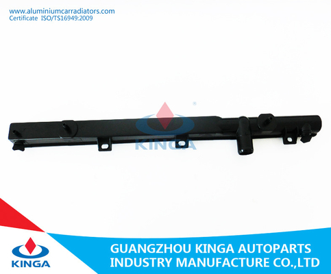 El tanque plástico del radiador de la reparación del agua del OEM MR497744 Mitsubishi para el LANCERO 2001-2005 proveedor