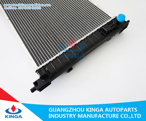 El tanque de aluminio del plástico del OEM 9024142 de los radiadores del coche de la TA de la VELA 1.2L'2011 de CHEVROLET proveedor