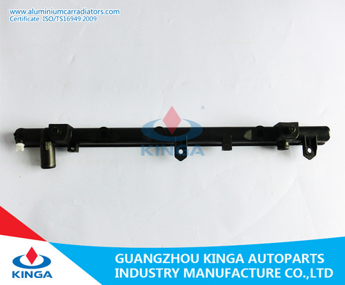 El tanque plástico del OEM 16400-7A351/7A260/7A261Radiator para TOYOTA IPSUM PICNIC'96 SXM15 proveedor