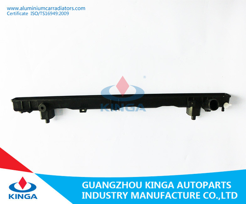 El tanque plástico del OEM 16400-7A351/7A260/7A261Radiator para TOYOTA IPSUM PICNIC'96 SXM15 proveedor