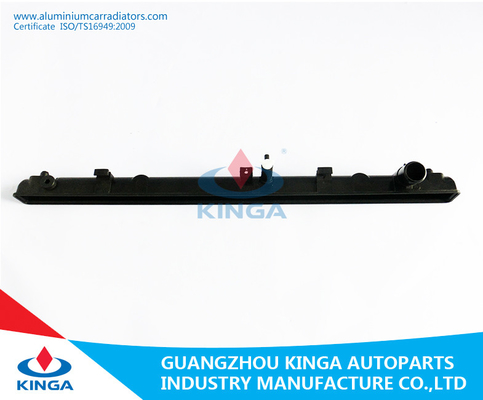 El tanque plástico de Raidator de la dureza fuerte para Toyota Camry 03-06 Mcv 30 Mt proveedor