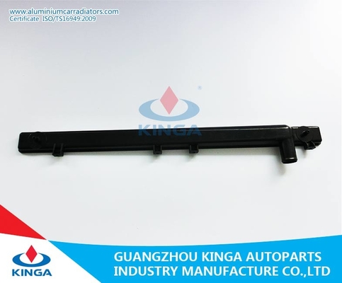El tanque plástico del top de Raidator para OEM 16400-OAO71 de Toyota Sienna'97-At proveedor