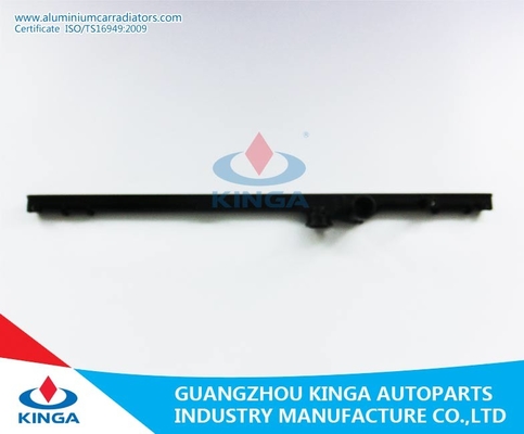 El tanque plástico del radiador del OEM 16400-46600 para el radiador auto TOYOTA Crown'98 JZS155 EN proveedor