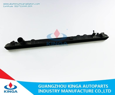 El tanque de agua plástico para el tanque auto del radiador parte la TA de TOYOTA Crown'98 JZS155 proveedor