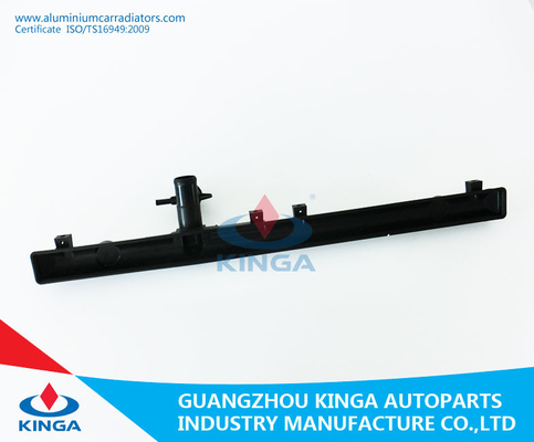 El tanque del top del radiador del reemplazo para el carro G15'96-02 del OEM 11700-63G11/de 63G12 Suzuki Caltus en proveedor