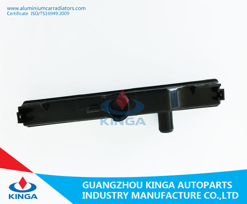 El tanque plástico del radiador modelo plástico de las piezas de automóvil para la TA de /GRAND/VITARA 05 del ESCUDO de Suzuki proveedor