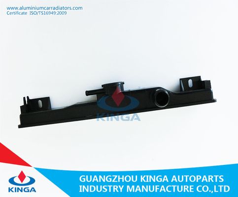 El tanque plástico del radiador modelo plástico de las piezas de automóvil para la TA de /GRAND/VITARA 05 del ESCUDO de Suzuki proveedor