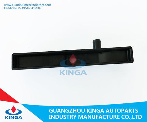 El tanque plástico del radiador modelo plástico de las piezas de automóvil para la TA de /GRAND/VITARA 05 del ESCUDO de Suzuki proveedor