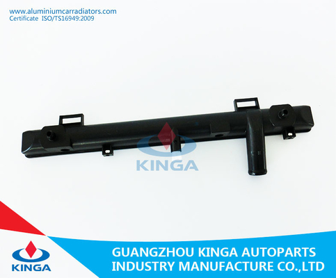 Escudo de Suzuki/Vitara'05 magnífico EN el refrigerador de aceite plástico de la cubierta del radiador del tanque del radiador proveedor