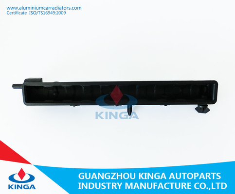 El tanque plástico de la entrada del tanque 17700-56B01radiator del radiador de Suzuki Vitara'88-97 TD01 proveedor