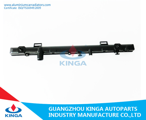 El OEM 17700-80J10 Suzuki SX4'06 en el tanque plástico del extremo del radiador/el tanque del radiador parte proveedor