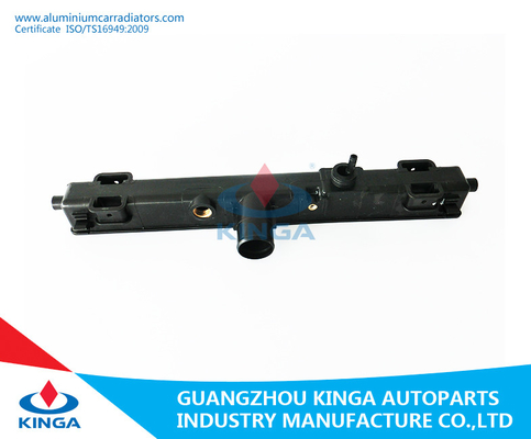 El tanque del top del radiador de Suzuki Perkins del plástico para Replacment PA66+GF30 proveedor
