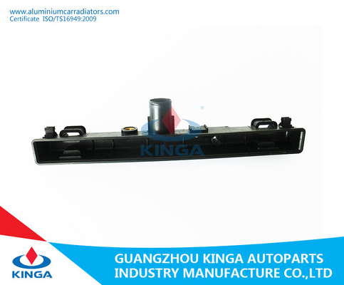 El tanque del top del radiador de Suzuki Perkins del plástico para Replacment PA66+GF30 proveedor