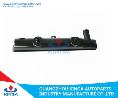 El tanque de agua plástico para el radiador auto parte el alto III de Suzuki 1,0 1994 2002 EN proveedor