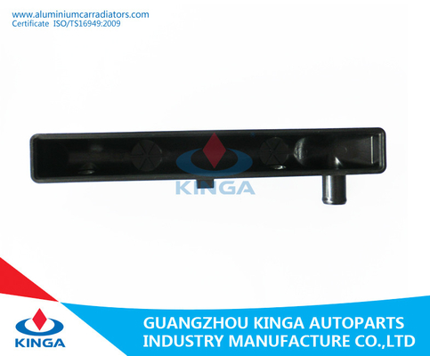 El tanque de agua plástico para el radiador auto parte el alto III de Suzuki 1,0 1994 2002 EN proveedor