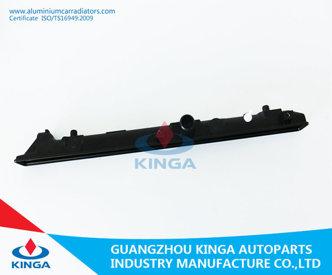 El tanque plástico inferior del radiador cabido para 2002 el radiador del CARRO G15 de GAKTUS EN OEM 17700-63G11/63G12 proveedor