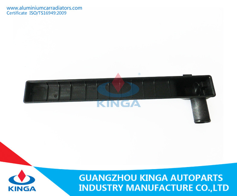 Substituya el tanque plástico del radiador negro para el tanque plástico del lado del radiador de la reparación de TATA 3516 proveedor