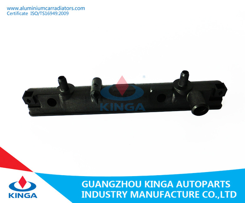El tanque plástico del radiador para Suzuki 1.3L' rápido 96-01At OE: 91173911/17700-50G00 proveedor