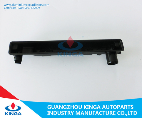 La HERENCIA de SUBARU EN el tanque material del radiador PA66 del tanque del radiador de la posición plástica de la derecha parte proveedor