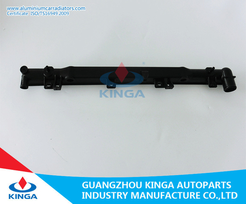 El tanque plástico del radiador del OEM 45119-SC020 para Subaru Forester'09- en el radiador proveedor