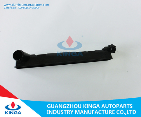 Repare el tanque plástico del radiador/el radiador izquierdo plástico del tanque para la HERENCIA de SUBARU EN proveedor