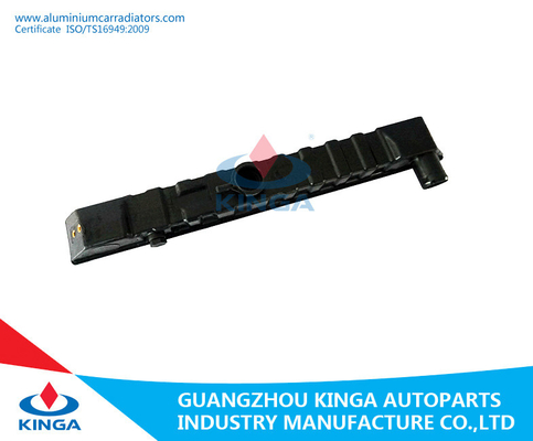El tanque auto del radiador para el tanque del radiador del coche de la TA 16400-35370 de Toyota Hilux Pickup'86-93 proveedor