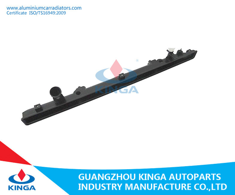 Substituya el tanque plástico del radiador durable del agua para el MATERIAL del PA 66 de LEXUS'99 JZS160 proveedor